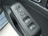 ◆パワーウィンドウスイッチ◆運転席から全席の窓の開閉操作を行うことが出来いつでも換気ができます!