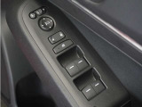 ◆パワーウィンドウスイッチ◆運転席から全席の窓の開閉操作を行うことが出来いつでも換気ができます!