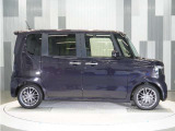 車両本体価格以外に必要な諸費用を含めたお支払総額を表示しています。車両本体価格は安いけれど諸費用が高い!!なんてことにならないよう購入に必要な金額=総額をご確認ください。