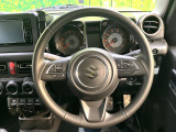 【純正革巻きステアリング】上質な革を使用することで、手にしっかり馴染みとても運転しやすいハンドルです♪