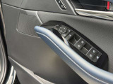 運転席ドアスイッチ周辺です。