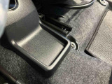 お車の事などで、気になる点やご不明な点がございましたら、右側に記載してあります無料ダイヤルを。お見積もりでしたら、「見積り依頼」ボタンよりお気軽にお問合せ下さい。