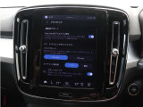 ドライブモードを変更できます。ドライブモードを選択すると、走行特性が変化して、ドライビングエクスペリエンスが向上し、特殊な状況で走行しやすくなります。