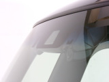 ホンダセンシング搭載。誤発進抑制機能・路外逸脱抑制機能・歩行者事故低減ステアリング・車線維持支援システム・先進車発進お知らせ機能など多彩な先進安全機能でより安全で快適なドライブを支援します。