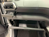 認定中古車はご購入から1年間・距離無制限の保証付き!(年式により6ケ月・距離無制限となります)
