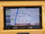 最近ではスマホをナビ代わりにしたりしますが運転中の操作が危ない、すぐに熱くなる、電話がかかってきたら使えないなどデメリットも多いです。まだまだカーナビは必須です。