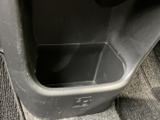 スムーズな操作感で、安全な走行をサポート。必要な時にウインカーを作動させ、周囲の車両にスムーズに意思表示できます。