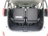 3列目を跳ね上げれば、広大な荷室が出現します!引っ越し時の家具または趣味の自転車などをお店で買ってそのまま持って帰れますよ!