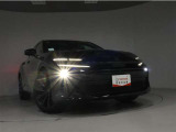 高輝度で点灯速度が速いLEDヘッドライト装備!LEDの明るい光が走行中の視界の確保をサポートして、夜のドライブがより楽しく安全に運転できます♪