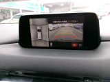 360&deg;モニターで前方や後方だけでなく、左右も映せますので、安心して駐車や走行ができます!