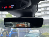 バックミラーになります。
