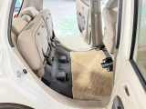 ☆車内の隅々まで徹底クリーニング!目に見えない汚れも落とします!除菌ウイルス除去・消臭でお子様にも安心!