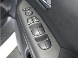 ◆パワーウィンドウスイッチ◆運転席から全席の窓の開閉操作を行うことが出来いつでも換気ができます!