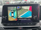 『アラウンドビューモニター』はスムーズな駐車と安全確認をサポートします。