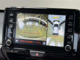【バックモニター】 車庫入れの後方確認や、バックで駐車場に出入りの際等に後方を確認するのをお手伝いできます