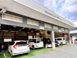 店舗併設のサービス工場にてホンダ車を知り尽くしたサービススタッフが心を込めて納車整備を実施致します。