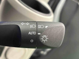 オートライト機能 車外の明るさに応じて自動的にヘッドランプなどを点灯・消灯。夕暮れ時やトンネルなどで役立ちます!!