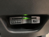 ETCを装備しています☆有料道路の料金所をノンストップで通過できてとても便利です☆高速道路のETC割引なども使えるのであるに越したことはない機能です!