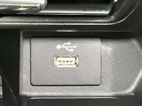【USB電源ソケット】バッテリーが少なくなっても大丈夫!携帯やゲーム機などUSBにつないで車内で充電ができます!