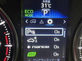コーナーセンサーを車の前後に装備。障害物までの距離に応じて警告音を変えてお知らせ。縦列駐車時や駐車場・車庫などでの取り回しをサポートします。詳細は販売店スタッフまでおたずねください。