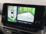 【アラウンドビューモニター】専用のカメラにより、上から見下ろしたような視点で360度クルマの周囲を確認することができます☆縦列駐車や幅寄せ時に活躍してくれます♪