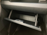 延長保証につきましてはお求めいただく車両によって保証料が異なりますので、当店スタッフまでお気軽にお問い合わせくださいませ。
