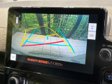 【バックカメラ】駐車時に後方がリアルタイム映像で確認できます。大型商業施設や立体駐車場での駐車時や、夜間のバック時に大活躍!運転スキルに関わらず、今や必須となった装備のひとつです!