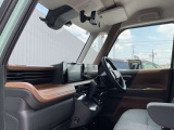 広々とした視界を体感できます。運転が楽しくなりますね。