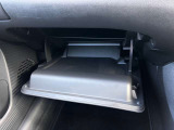 車検証などを保管するグローブボックス