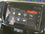メディアの選択画面には、ディスクやラジオ、テレビ、USB、Bluetoothなどが表示されます。使いたい項目を画面で見分けやすく、日々の移動にも活用できます。