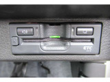 スッキリ運転席右下にっ収納されたETC搭載です。