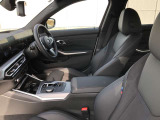 車両の詳細、ご質問につきましては、営業スタッフまでお気軽にご連絡下さいませ。遠方のお客様には実車の詳細動画送信も承ります。お問合せをお待ち致しております。