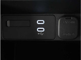 【USB接続】USB接続も可能です。スマートフォンと連動して音楽も再生可能です。