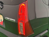 LEDリヤコンビネーションランプ(LEDストップランプ)で省電力・長寿命化を実現。