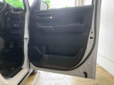 全ての車両に除菌・消臭システム「ワンダークリーン」を施行済みです。シートの表面はもちろん、後ろの席や足元も徹底的に除菌しております。