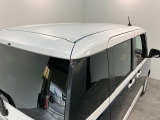 品質へのこだわり!フロアマットやシートなど車内をキレイに清掃し、ニオイや汚れなどを徹底的にクリーニングしてもらっております。室内はピカピカです☆