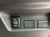 オートスライドドアのメインスイッチです。電動開閉を「OFF」「電動ON(ハンズフリーセンサーON)」「電動ON(ハンズフリーセンサーOFF)」の3パターン切替となります。