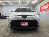 当店では専任のメカニックが大切なお客様のお車を一台一台丁寧に整備いたします。自社認証工場にてリフトアップし下回りまでキッチリ検査いたします。
