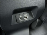◆USBチャージャー◆使いやすい場所に装備されています。