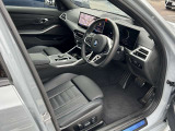 国道1号線に沿い横浜市営地下鉄「三ッ沢上町駅」から徒歩約10分。 BMW Premium Selection 横浜三ッ沢店 / 〒240-0062神奈川県横浜市保土ヶ谷区岡沢町322-3 / TEL:045-612-8488