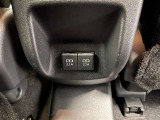 後席用充電あります(^^♪