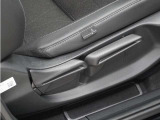 ◆シートハイトアジャスター◆運転席を上下に高さ調節ができます!運転ポジションを体格に合わせてシート調整できます。