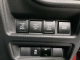 パワースライドドアが装備されておりドアの開閉もスイッチ一つでできます。坂道ではドアの開閉もとても重たくなるのでパワースライドドアがあればとっても便利です♪