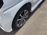 ☆お車についた傷やヘコミ、事故の修理もハヤシにお任せください。自社鈑金工場で修理ができますの安心です☆