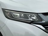 明るくて長寿命のLEDヘッドライト採用