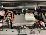 ホンダスタッフがしっかり整備して保証付きにてお渡し致します。エンジンルーム&室内ルームともにクリーニング済みで清潔です。快適なドライブをお楽しみください。