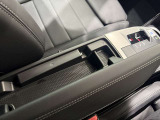 弊社デモンストレーションカー ハーマンカードンスピーカー ブラックレザー シートヒーター トップビューカメラ レーンキープアシスト 正規認定中古車 全国正規ディーラー保証付/2年・走行距離無制限