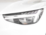 ヘッドライトはLED仕様です トールハンマーと呼ばれるT字型のヘッドライトです
