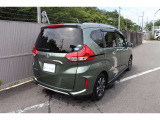 安心のトヨタの中古車は、ご購入後も安心のトヨタロングラン保証付き。別途有償にて選べる延長保証(+1年、+2年)もお選び頂けます。