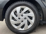 スタッドレスタイヤ 175/65R15 (ヒビ有り)
